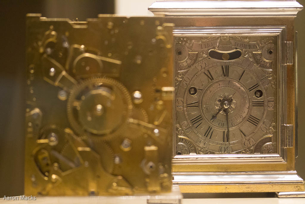 Album LondonBritish Graham Table Clock25